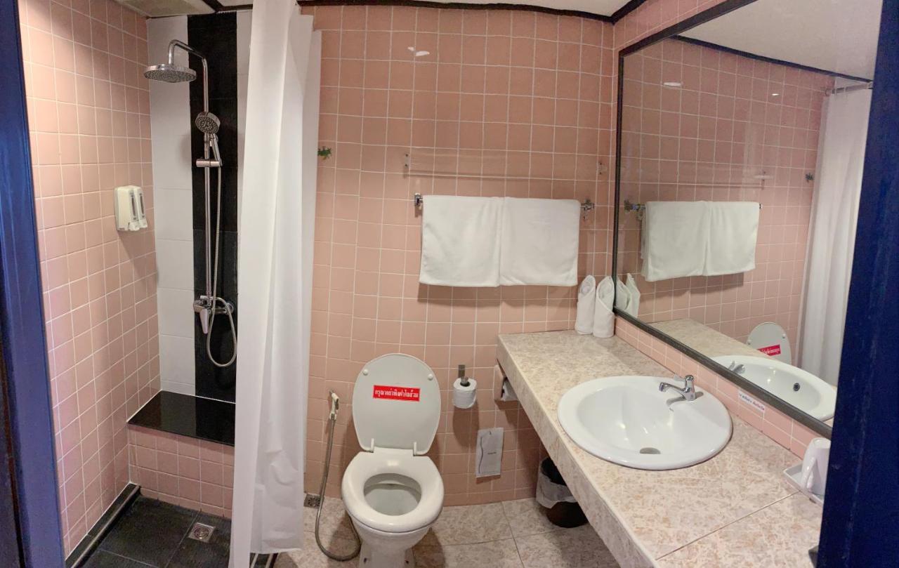 Thaihotel Nakorn Si Thammarat Nakhon Si Thammarat Luaran gambar